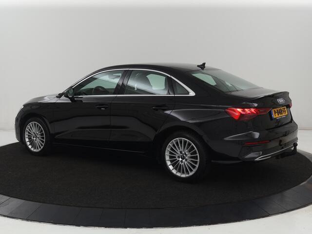 Audi A3 Limousine 30 TFSI Advanced edition | Stoelverwarming | Adaptive Cruise | Trekhaak | Carplay | LED | PDC | Navigatie | DAB