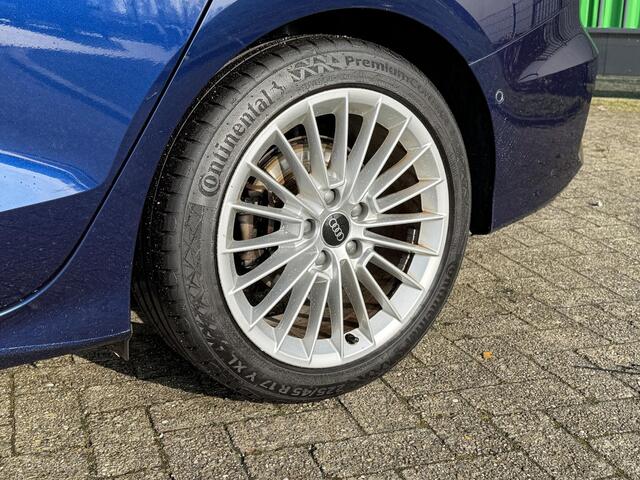 Audi A3 Limousine 35 TFSI Business edition 150PK S-tronic | Panorama dak | Trekhaak | Clima | Parkeer sensoren |