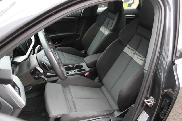 Audi A3 Limousine 30 TFSI Advanced edition//Navi//LED//Carplay!!