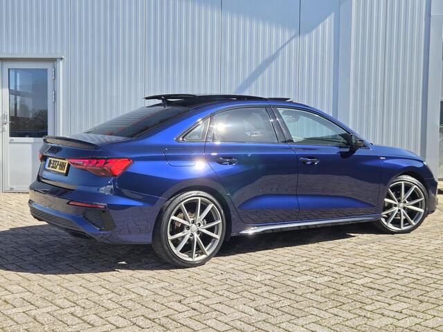 Audi A3 Limousine 35 TFSI S-Line Panoramadak, Rode Stiksels, Alcantara, Matrix, Virtual Cockpit,