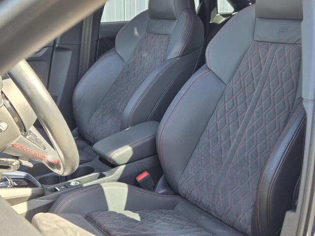 Audi A3 Limousine 35 TFSI S-Line Panoramadak, Rode Stiksels, Alcantara, Matrix, Virtual Cockpit,