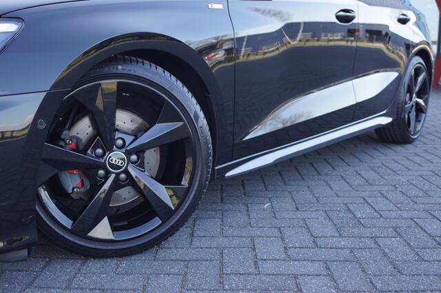 Audi A3 Sportback 35 TFSI S-Line 150pk / Panodak /Navi / Camera / Matrix LED
