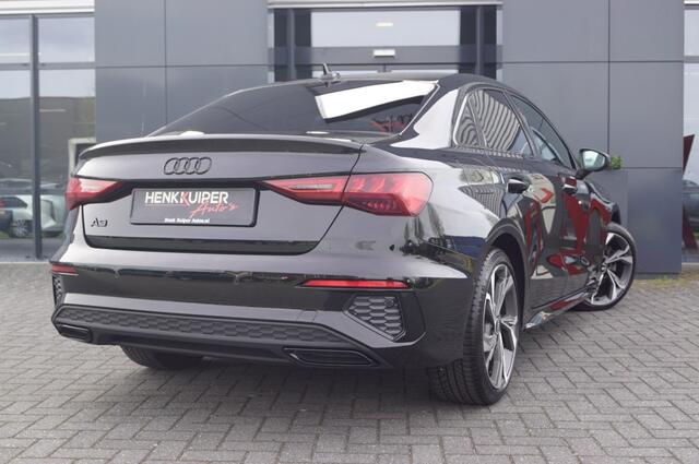Audi A3 Limousine 1.5 TFSI S-line 150pk / LED / PDC / Navi / App-Connect