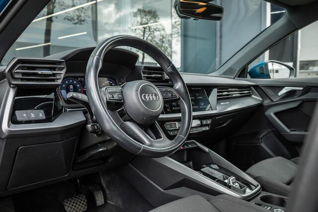 Audi A3 Limousine 30 TFSI Advanced edition Sportstoelen | Camera | Adapt. Cruise
