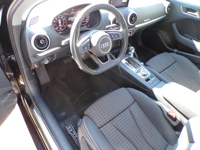 Audi A3 Limousine 35 TFSI CoD Automaat Black Edition PANORAMA DAK,TOP STAAT!