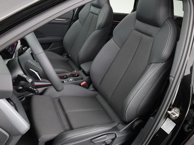 Audi A3 Limousine 30 TFSI S edition | S-Line | Glazen Panoramadak | Lichtpakket plus ambient Light | Warmtewerend glas donker getint |