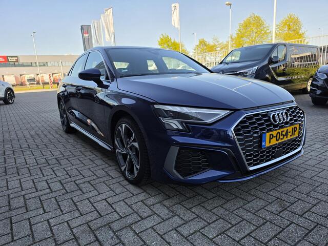 Audi A3 Limousine 35 TFSI S edition | B&O Audio | Achteruitrijcamera | Navigatie |