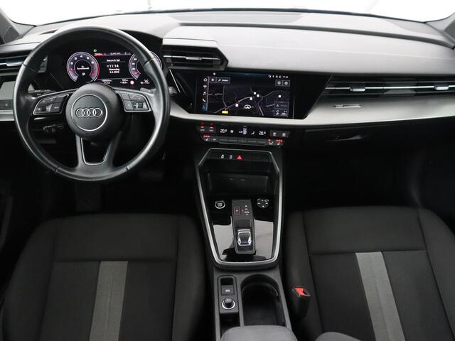 Audi A3 30 TFSI Advanced edition | Stoelverwarming | Adaptive cruise | Keyless | Camera | Carplay | Audi Sound | Full LED | Climate control | Virtual Cockpit | Parkeerhulp