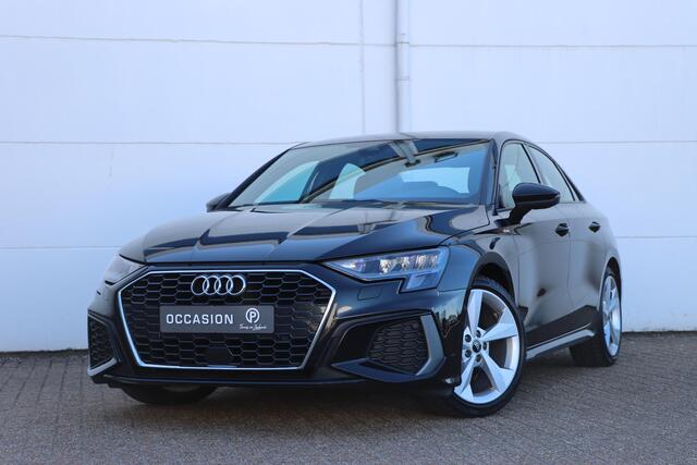 Audi A3 Limousine 35 TFSI S edition | Stoelverwarming | Sensoren | Navi