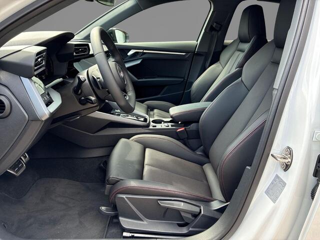 Audi A3 Limousine Advanced edition 30 TFSI 116 PK Limousine · Sonos · Optiekpakket zwart plus · Lichtpakket plus ambient light · MEGA Sale