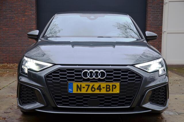 Audi A3 Limousine 35 TFSI S Line edition Automaat/Ecc/Pdc/Virtual-Dashbord/Navi/Adaptive Cr-Controle/18-Inch Lmv/Led