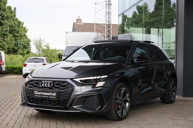 Audi A3 45 TFSI e *S LINE*PANO*BenO*RS-Stoelen*Adaptieve Cruise*Matrix*
