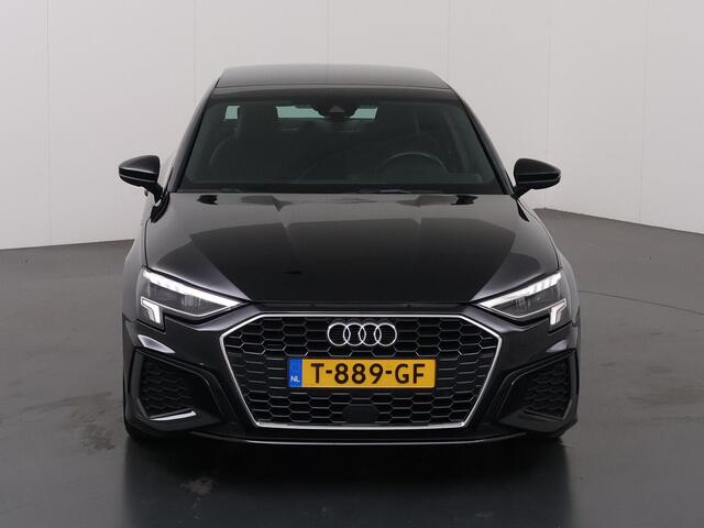 Audi A3 Limousine 30 TFSI S edition | Trekhaak | Panoramadak | Sportstoelen | Virtual Cockpit | Cruise Control Adaptief | LED | Apple Carplay/Android Auto |