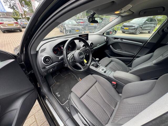 Audi A3 SPORTBACK 1.0 TFSI Sport Lease Edition Trekhaak/Navi/Clima/Cruise/LM-Velgen Distributieriem is vervangen.