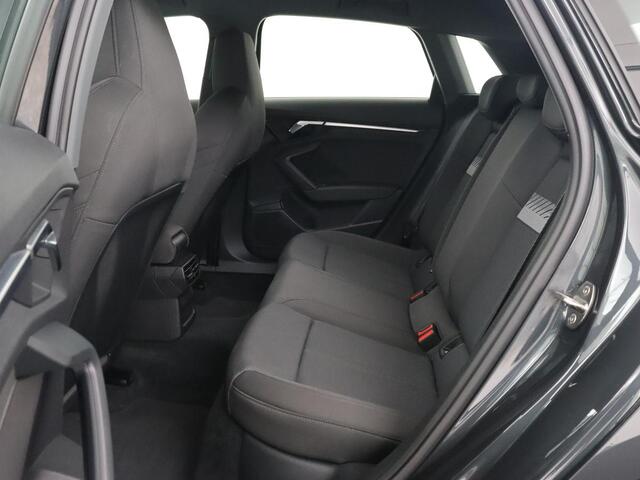 Audi A3 SPORTBACK 35 TFSI Business Edition | Sportstoelen | Carplay | Navigatie | Virtual Cockpit | Climate control | Parkeerhulp | Cruise control