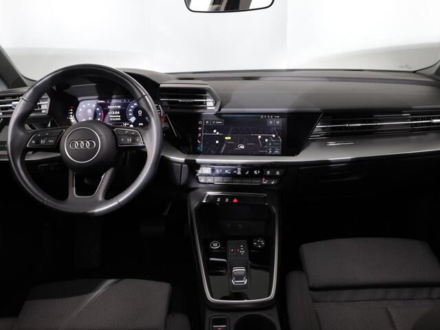 Audi A3 SPORTBACK 30 TFSI Advanced edition 110 pk S-tronic | Navigatie | Parkeersensoren achter | Autom. airco | Apple Carplay/Android Auto | Stoelverwarming |
