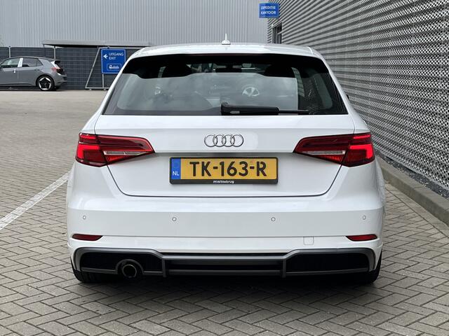Audi A3 SPORTBACK 1.0 TFSI Sport S Line Edition / Navigatie / Climate controle / Half leder / 3x S-line / Parkeersensoren achter / Lichtmetaal 18 inch / **