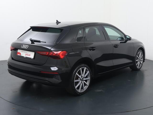 Audi A3 SPORTBACK 30 TFSI Business edition | 110 PK | Automaat | Navigatiesysteem | Climate control | Apple Carplay/Android Auto | LED verlichting |