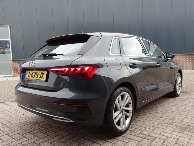 Audi A3 SPORTBACK 30 TFSI Business edition ACHTERUITRIJCAMERA | ADAPTIEVE CRUISECONTROL | NAVIGATIE | PARKEERSENSOREN ACHTER | KEYLESS START/ENTRY | LED KOPLAMPEN DAGRIJVERLICHTING | DAB RADIO | LEDER/ALCANTARAAUTOMAAT|FULL LED KOPLMAPEN| LED ACHTER LICHTEN| NAVIGATIE| STO