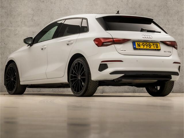 Audi A3 SPORTBACK 30 TFSI Sport Automaat (APPLE CARPLAY, GROOT NAVI, ADAPTIVE CRUISE, ZWART DAK, SPORTSTOELEN, GETINT GLAS, LED KOPLAMPEN, PARKEERSENSOREN, NIEUWSTAAT)