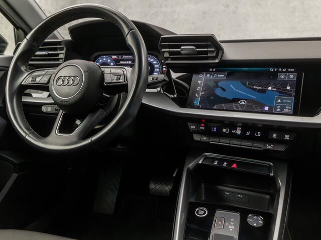 Audi A3 SPORTBACK 30 TFSI Sport Automaat (APPLE CARPLAY, GROOT NAVI, ADAPTIVE CRUISE, ZWART DAK, SPORTSTOELEN, GETINT GLAS, LED KOPLAMPEN, PARKEERSENSOREN, NIEUWSTAAT)