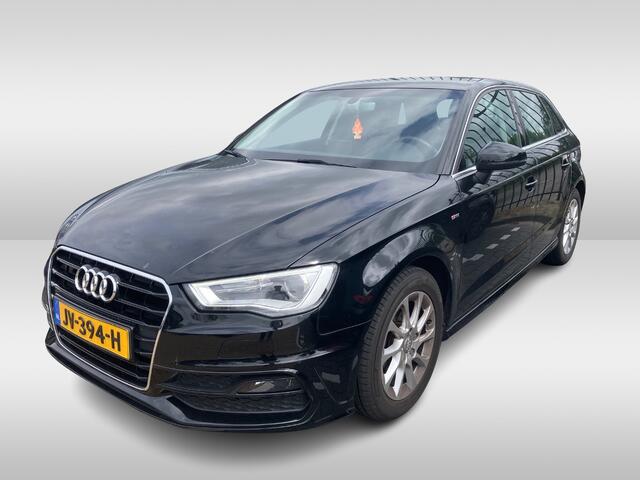 Audi A3 SPORTBACK 1.2 TFSI Adrenalin S-Line / Navigatie / Parkeerhulp achter / 16'' / Cruise Control / Xenon / Dakspoiler / Climate Control
