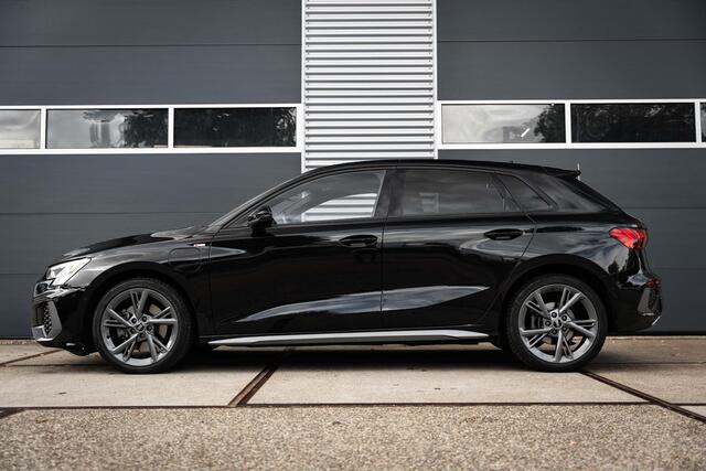 Audi A3 SPORTBACK 40 TFSI e S edition Competition |RS Zetels |Gevlakt stuur |ACC |Stoelverw.