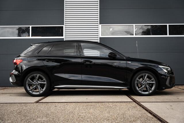 Audi A3 SPORTBACK 40 TFSI e S edition Competition |RS Zetels |Gevlakt stuur |ACC |Stoelverw.