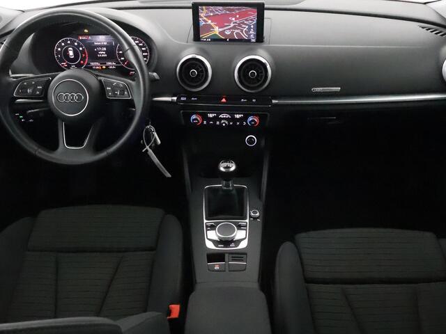 Audi A3 SPORTBACK 30 TFSI Advance | Navigatie | Cruise Control | Privacy Glass |