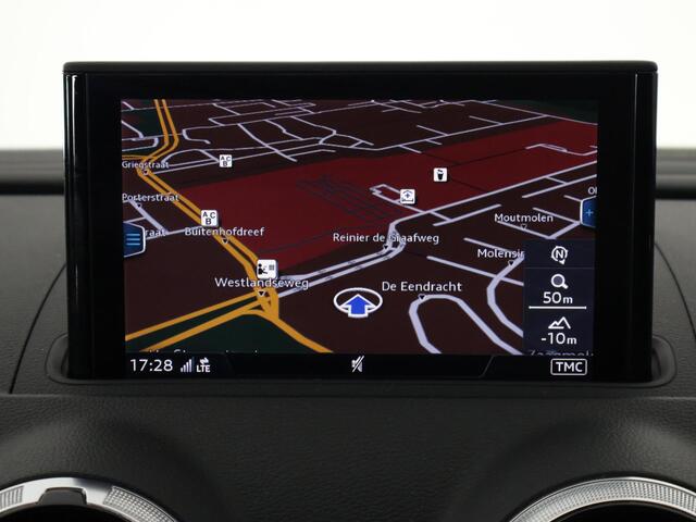 Audi A3 SPORTBACK 30 TFSI Advance | Navigatie | Cruise Control | Privacy Glass |