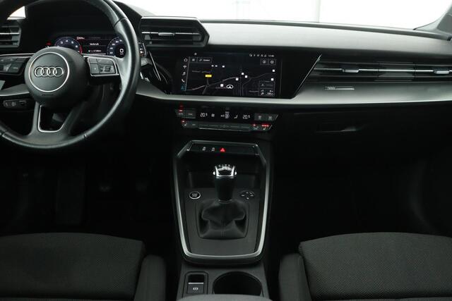 Audi A3 SPORTBACK 30 TFSI Business edition | Adaptive Cruise | Stoelverwarming | Trekhaak | Carplay | Full LED | PDC | Navigatie