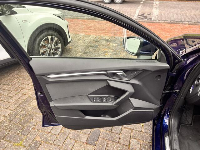 Audi A3 SPORTBACK 35 TFSI Business edition