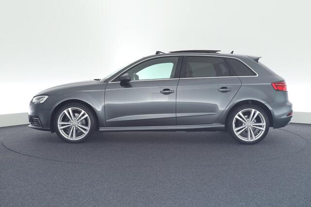 Audi A3 SPORTBACK 40 e-tron 204pk S-Line Trekhaak Keyless Stoelverwarming Panoramadak Navigatie
