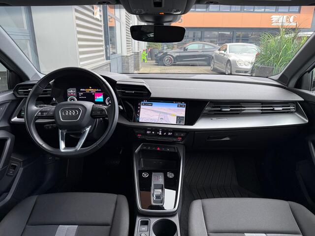 Audi A3 SPORTBACK 40 TFSI e Business Pano Cruise Navi