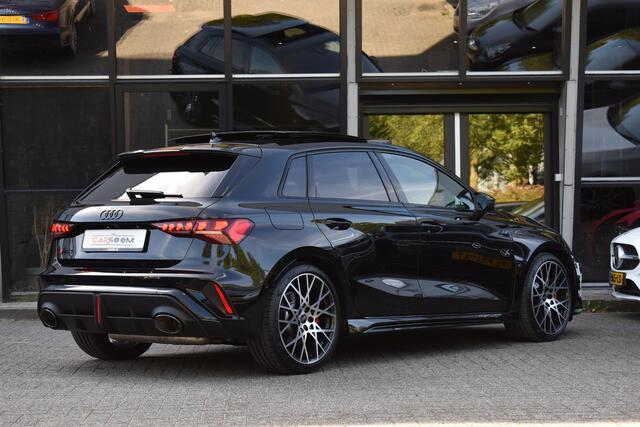 Audi A3 SPORTBACK 2.5 TFSI RS 3 quattro Pano HUD Lane Sonos Camera Kuip RS3 400PK