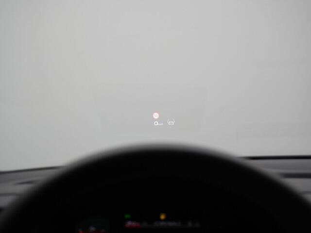 Audi A3 SPORTBACK 40 TFSI e 204 pk S-tronic S-Line | Trekhaak | Head-up display | Sonos | Leder/alcantara | Achteruitrijcamera | Navigatie | Stoelverwarming