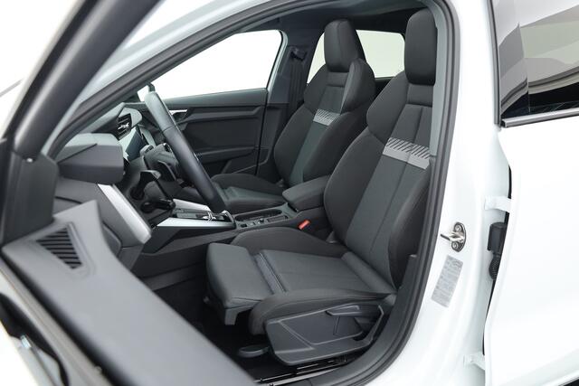 Audi A3 SPORTBACK 45 TFSI e S Line | Pano | Navi | Keyless | Elek. Achterklep | Stoelverw. | Apple CarPlay