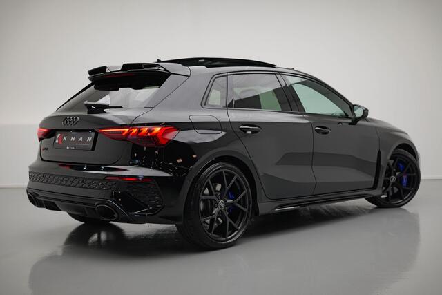 Audi A3 SPORTBACK 2.5 TFSI RS 3 quattro Keramisch|Pano|360 Camera|HUD|B&O|Memory|