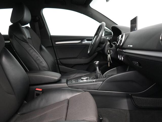 Audi A3 SPORTBACK 1.5 TFSI CoD Sport S Line Edition | 18inch | Led |