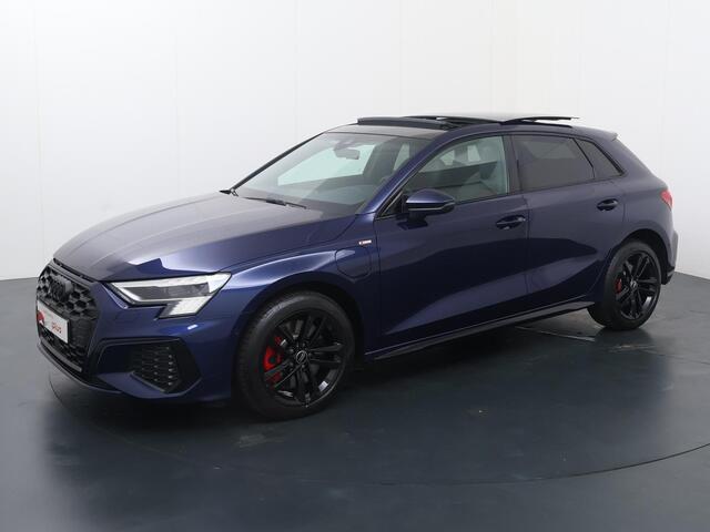 Audi A3 SPORTBACK 45 TFSI e S edition Competition | 245 PK | SoH 97% | Panodak | B & O | Matrix LED | PDC V+A | Trekhaak afneembaar |