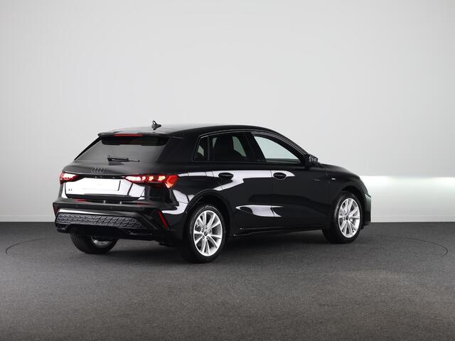 Audi A3 SPORTBACK 40 TFSI e S edition assistentiepakket driving + parking Plus, optiekpakket zwart plus, privacy glass