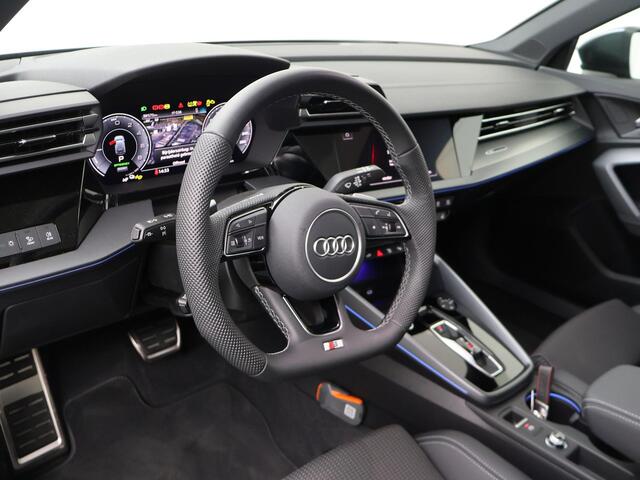 Audi A3 SPORTBACK 40 TFSI e S edition | Panoramadak | Adaptieve Cruise Control | Sfeerverlichting | Camera | Inklapbare spiegels | Sportstuur |