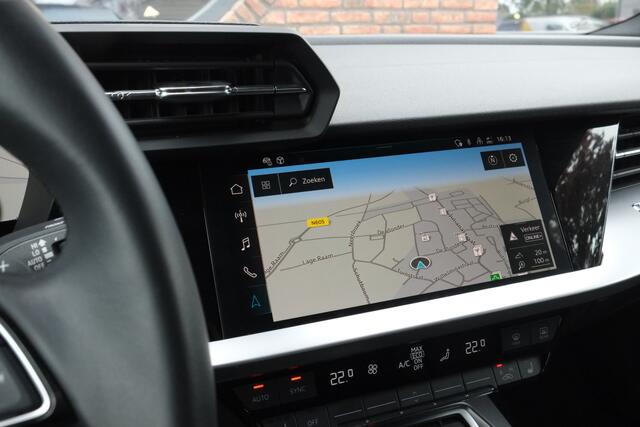 Audi A3 SPORTBACK 40 TFSI e S-LINE Achteruitrijcamera, Navigatie, Carplay