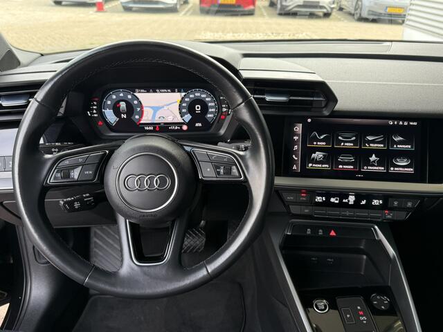 Audi A3 SPORTBACK 30 TFSI Advanced edition / Leder / 18" LMV / Lederen Bekleding