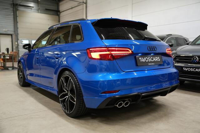Audi A3 SPORTBACK 1.5 TFSI 3x S Line * Virtual - 19" - Keyless - App - Sound - Zwart optiek *