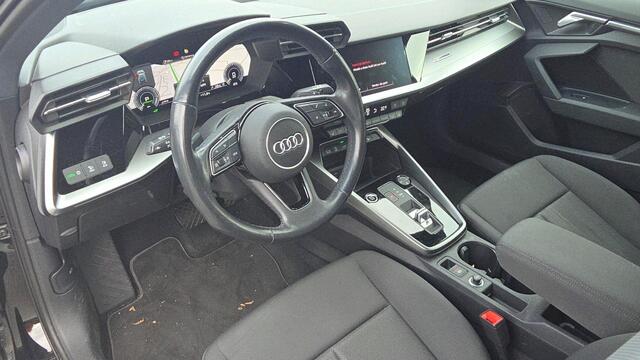 Audi A3 SPORTBACK 40 TFSI E 204pk Business edition DSG / Virtual Cockpit / Achteruitrijcamera / Stoelverwarming