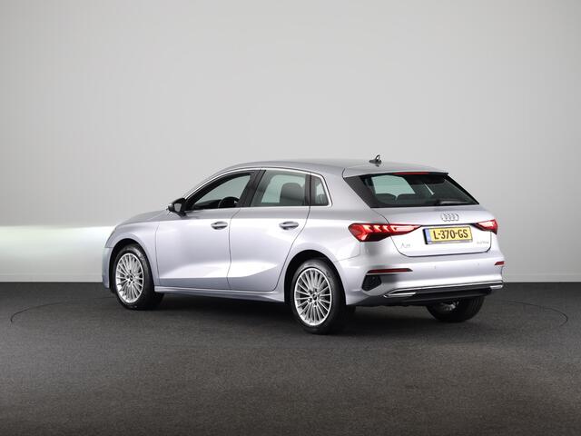 Audi A3 SPORTBACK 30 TFSI Business edition 110pk | Navigatie | Parkeersensoren | Led koplampen