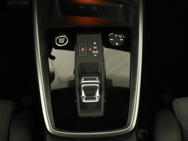 Audi A3 SPORTBACK 45 TFSI e S Line | Stoelverwarming | Camera | Sfeerverlichting | Virtual Cockpit | Carplay | Navigatie | Sportstoelen | 18'' | Climate control | PHEV | Plug In