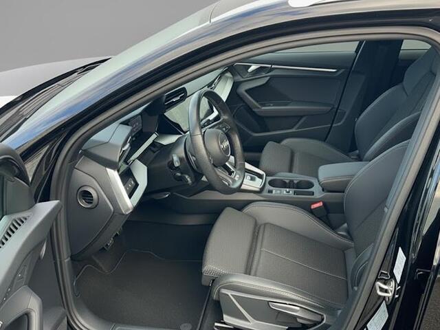 Audi A3 SPORTBACK 30 TFSI S edition 110pk S-Tronic | Navigatie | 17 inch lichtmetalen velgen | Apple Carplay/- Android auto | Full led koplampen