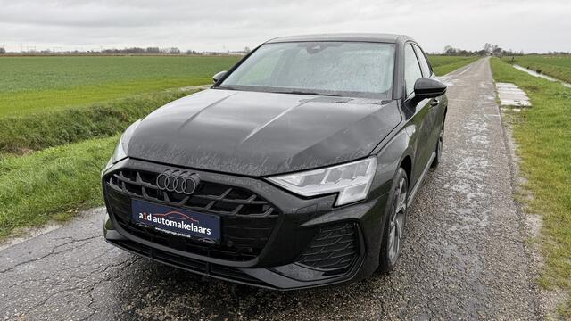 Audi A3 SPORTBACK 45 TFSI e plug in hybride S line, 200 KW/272 PK(!) DEMO S Line, Comfort pakket, Automaat, 18", Panorama, Clima, Black pareleffect